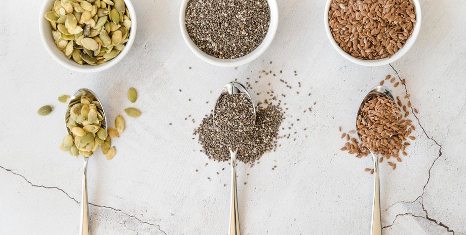 Семена в ложке