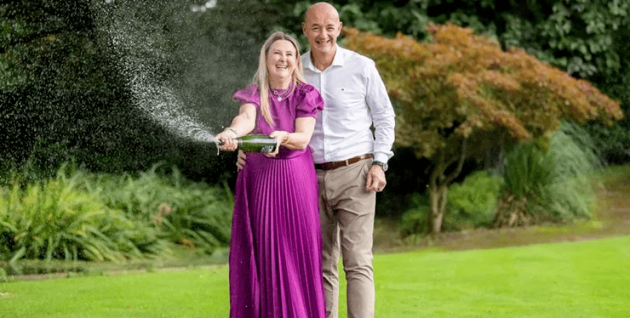 Победители лотереи Победители лотереи, сорвали джекпот, первая покупка, стали миллионерами, выиграли 1 млн, приз, деньги, джекпот, купили одеяла