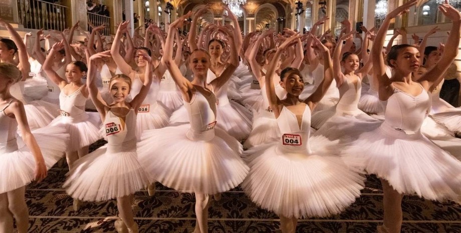 мировой рекорд, число балерин, одновременно стоят на пуантах, Нью-Йорк