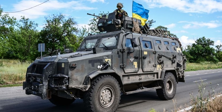 Українські солдати на Донбасі, наступ росіян, важкі бої, Сергій Грабський, військовий експерт