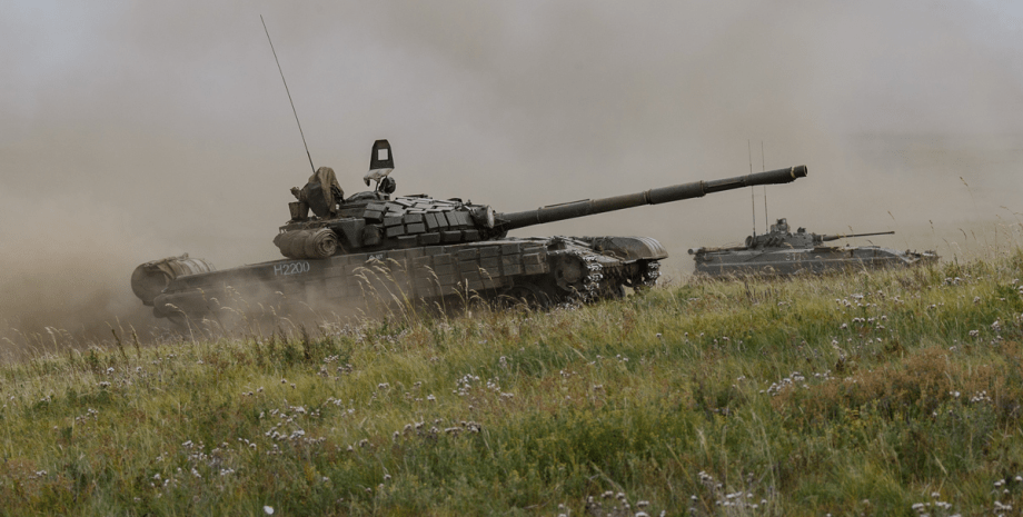 стягивание войск к границам, вероятность вторжения в украину
