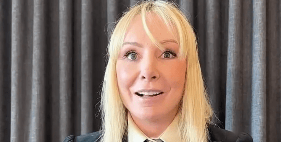 Женщина сделала подтяжку лица в Сеуле