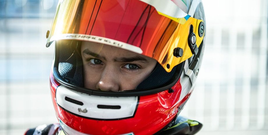 Лев Крутоголов