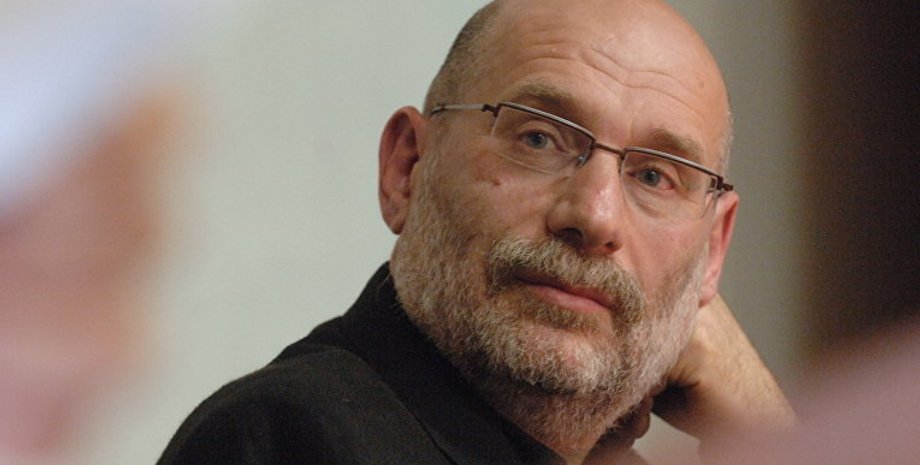 Борис Акунин