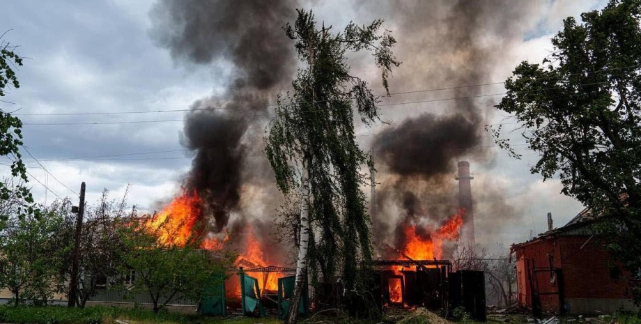 Вовчанськ Вовчанськ, пожежа, удар, обстріл, війна в Україні