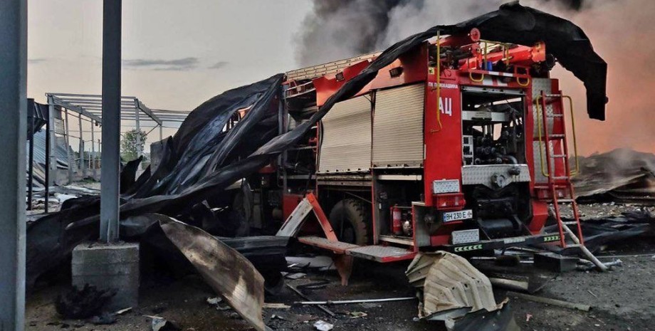 Последствия обстрелов в Одессе Последствия обстрелов в Одессе