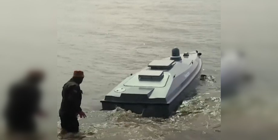 Морський дрон ЗСУ, Україна виробництво зброї, Україна безпілотники, Україна наземні дрони, Україна бронетехніка, Україна виставка зброї