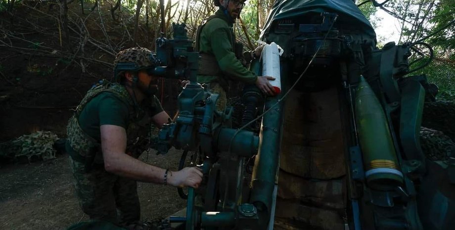 Бойцы ВСУ на поле боя фото