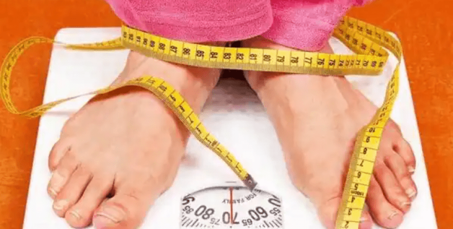 ожиріння, зайва вага, ваги, сантиметр