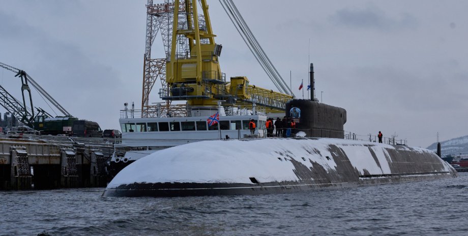 Атомный подводный крейсер