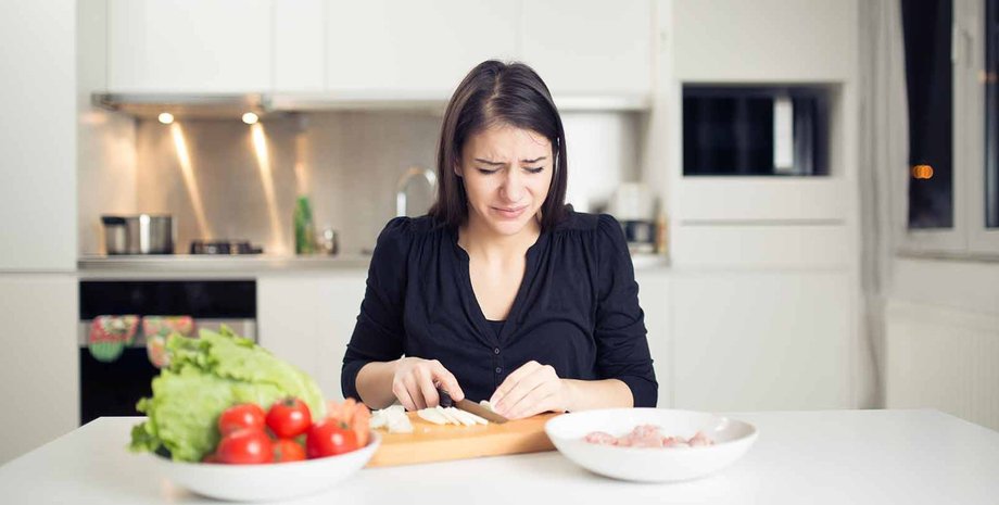 девушка, кухня, еда, слезы, лук, нож, изображение