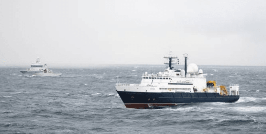 корабль Янтарь, Кронпринс Хаакон