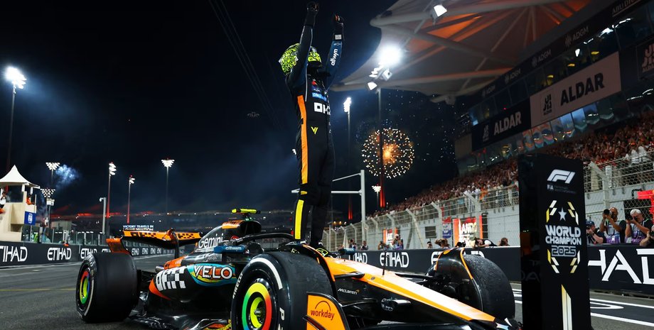 Ландо Норрис Макларен