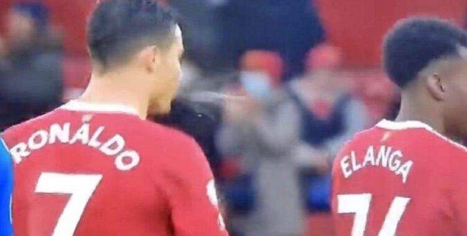 Криштиану Роналду, плевок