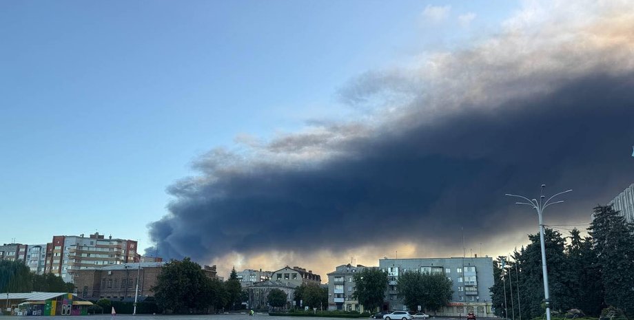 Последствия взрывов в Кременчуге