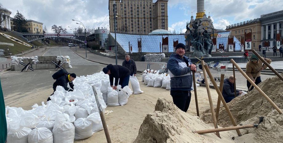 Разбор блокпостов в Киеве