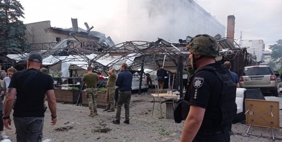 Краматорськ обстріл, краматорськ завали, поліція Краматорськ, приліт Краматорськ