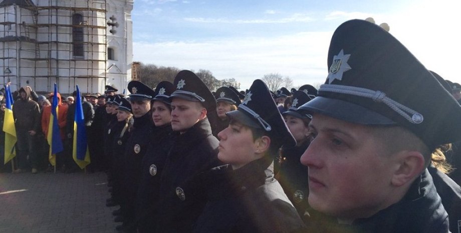 Патрульная полиция Чернигова / Фото: twitter.com/UKRINFORM