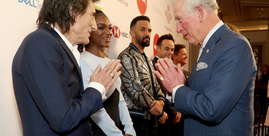 Принц Чарльз, намасте