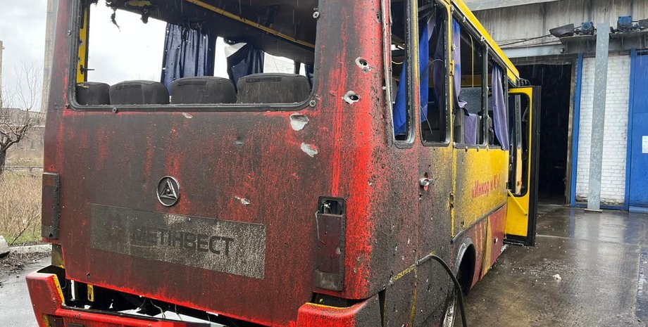 новини авдіївки, обстріл автобуса авдіївка, окупанти обстріляли автобус метінвеста, метінвест в авдіївці