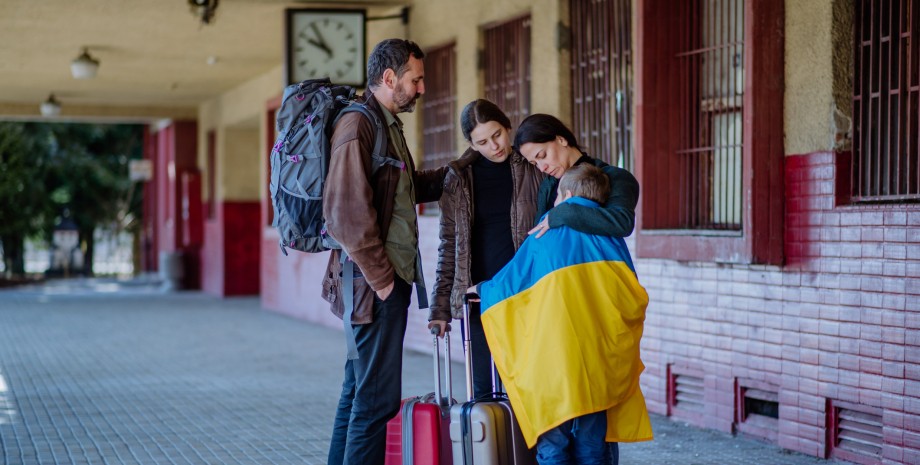 Беженцы, жизнь за границей, украинские дети за рубежом, беженцы из украины