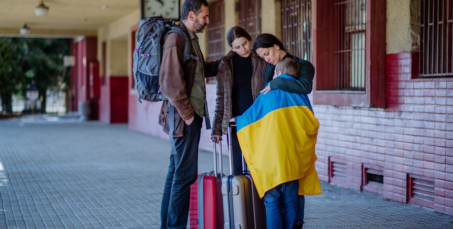 Украина, беженцы, пособия, фото