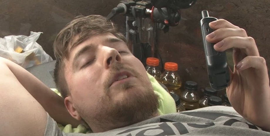 YouTube, блогер, Джимми Дональдсон, MrBeast, гроб, эксперимент,