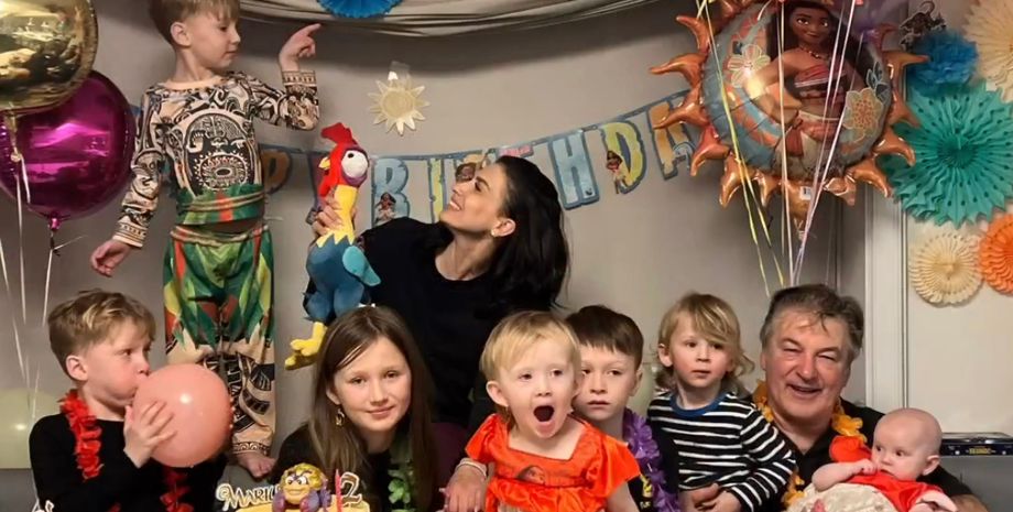 Алек Болдуин дети, Алек Болдуин жена, Алек Болдуин фильмы, Хилария Болдуин дети, Хилария Болдуин дети