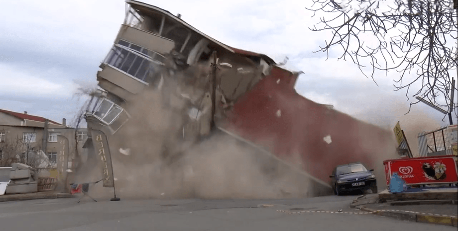 Обвалення будинку, Стамбул, Туреччина, метро, будинок, фото