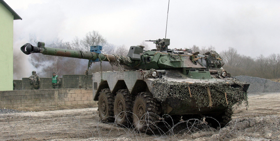 танк AMX-10RC