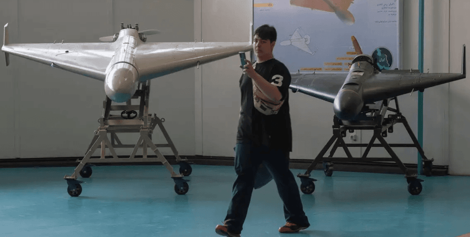 Шахеди, дрони Шахед, обстріли україни дрони, іранські дрони