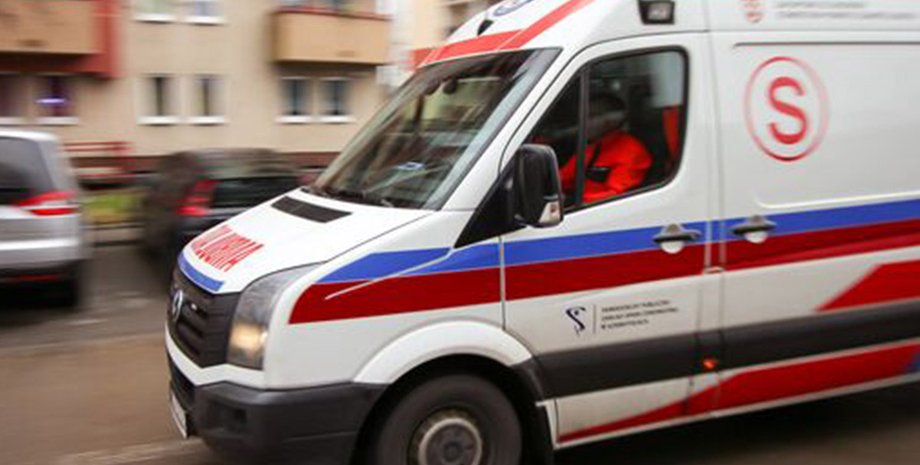 скорая Украинца избили в Польше