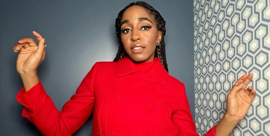 Айо Эдебири Айо Эдебири, пираты карибского моря