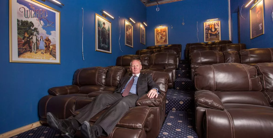 Чоловіче лігво мільйонера вирішили знести, Велика Британія, суд, Грем Вілдін, демонтаж, скандал, фото