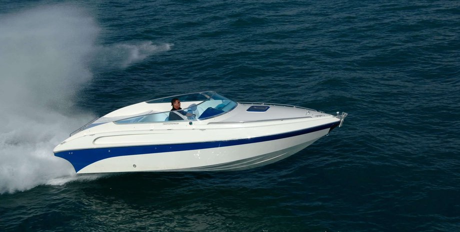 Лодка E801, Performance Marine Yachting, лодка, моторная лодка