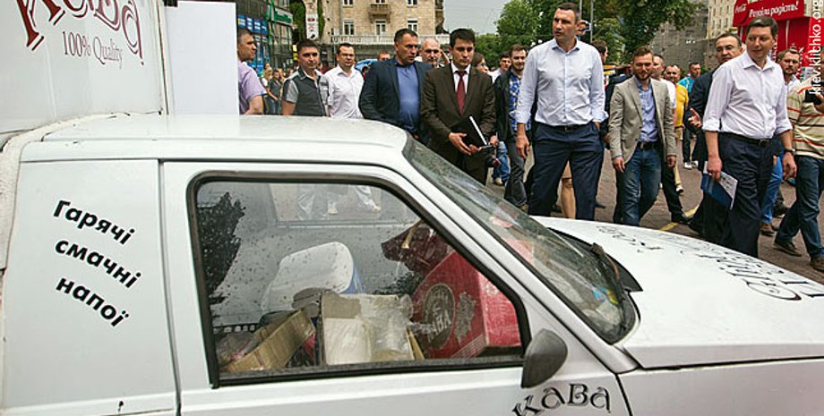 Виталий Кличко на Крещатике / Фото пресс-службы КГГА