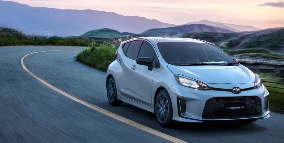 Toyota Aqua GR Sport, Toyota Aqua, новая Toyota Aqua, Toyota Prius C, Toyota Prius