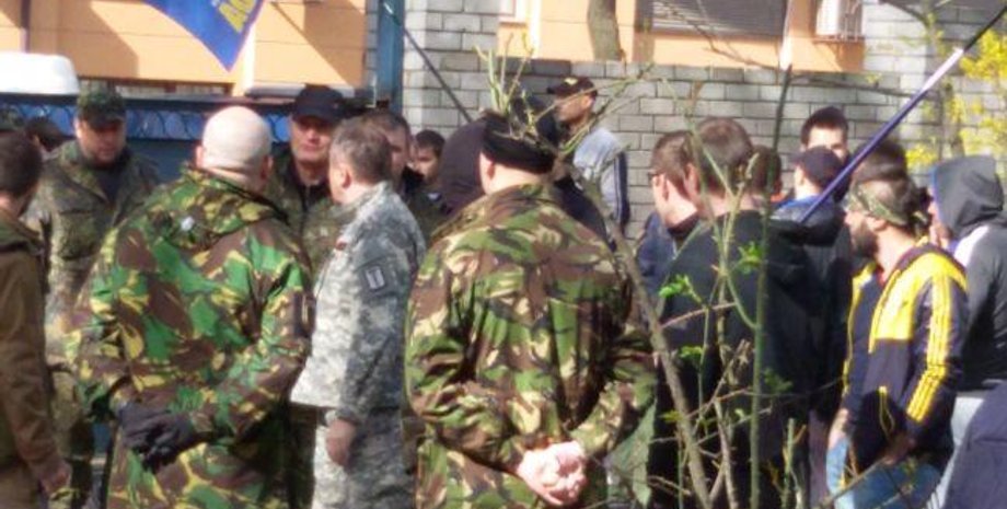 Захват Днепропетровского админсуда / Фото: "РБК-Украина"