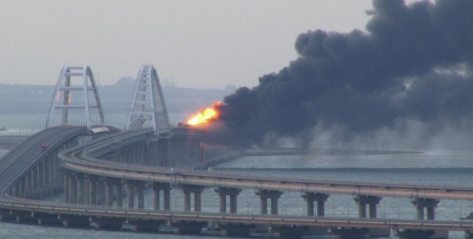 Крымский мост, Крымский мост пожар, пожар на крымском мосту, керченский мост