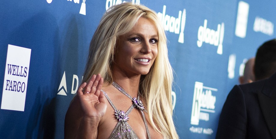 Бритни Спирс Кевин Федерлайн, Бритни Спирс