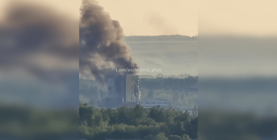 атака дронів, атака БПЛА, атака дронів на завод в Саранську, завод оптиковолоконні системи, в Саранську горить завод