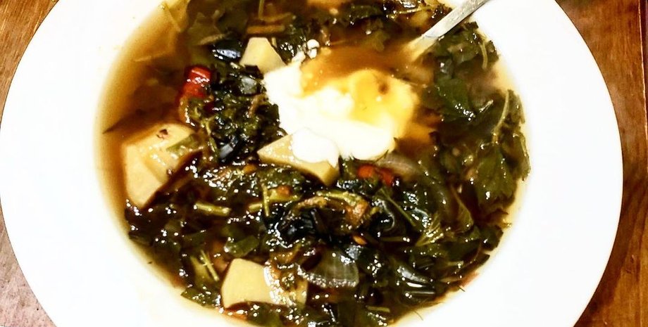 зеленый борщ, крапива