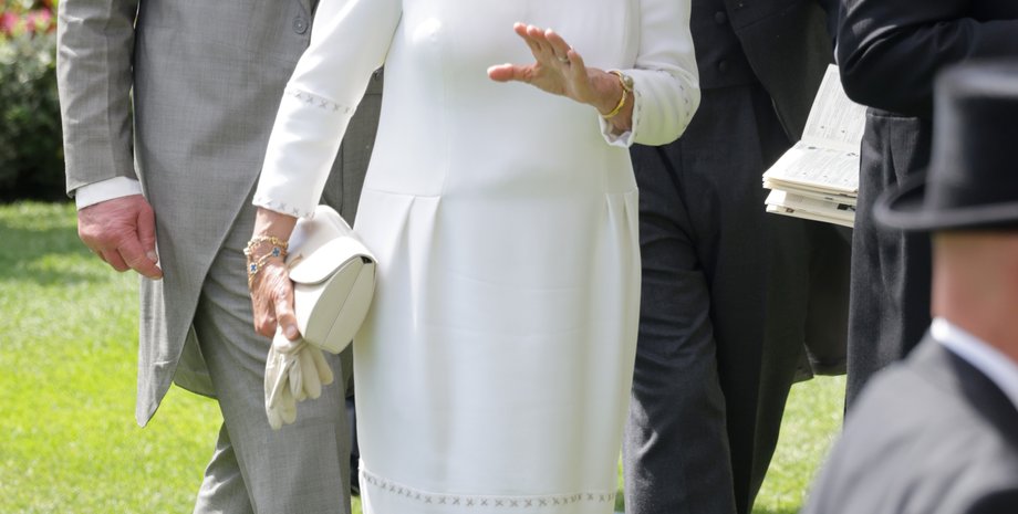 Королева Камилла, украшения, тиара, колье