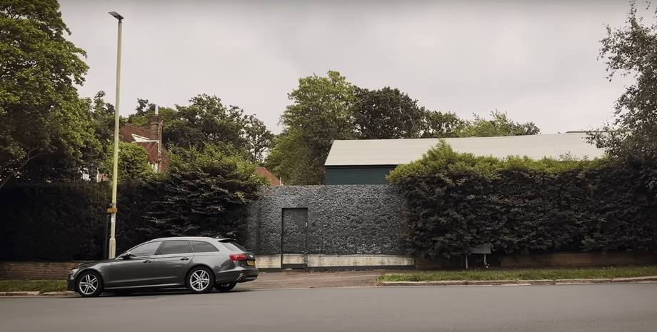 Сім'я купила ділянку на якій не можна будуватися, продаж нерухомості, ділянка землі, під'їзна дорога, подружжя купило ділянку