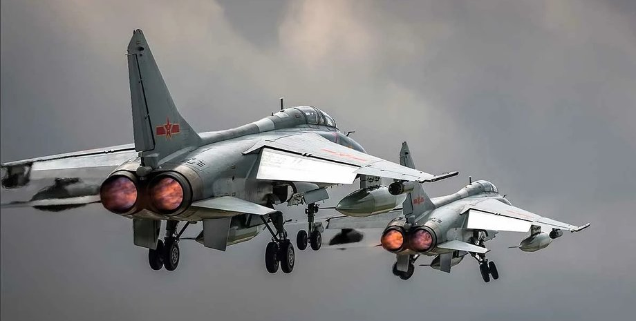 самолет НОАК