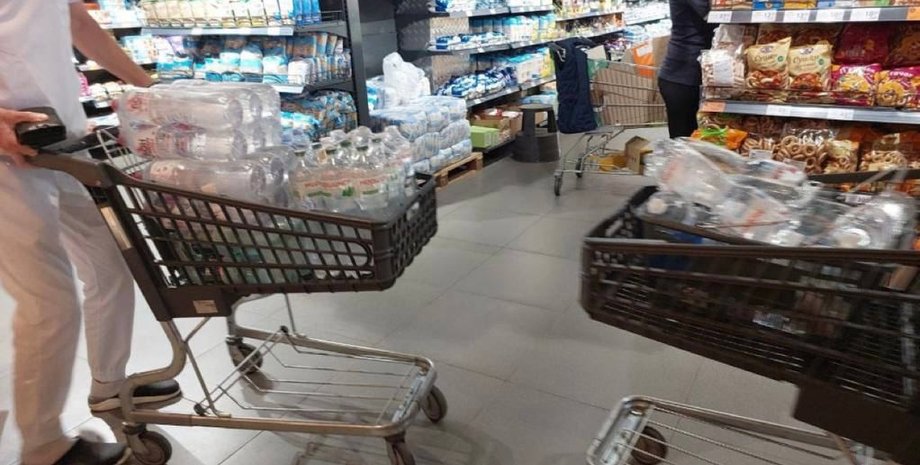 Вода, супермаркет