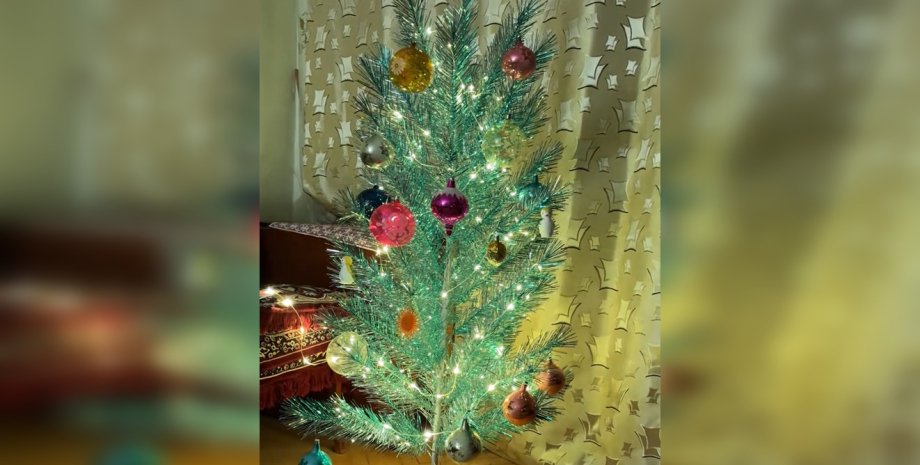 ялинка новий рік ретро-ялинка, ялинка, ялинка новий рік, ялинка новий рік 2025