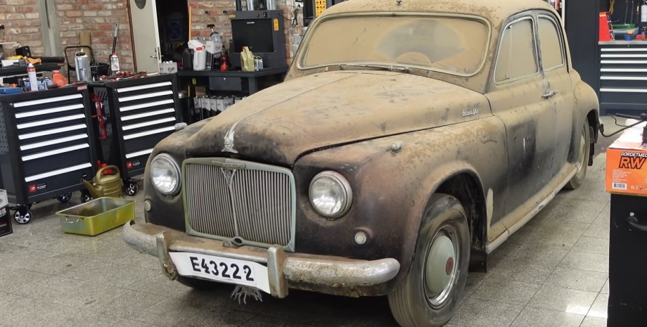 Rover P4 1954 Заброшенный седан Rover P4 1954 года