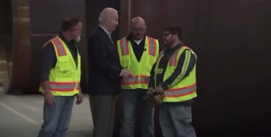 новини світу, джо байден, сша, завод, байден жартує