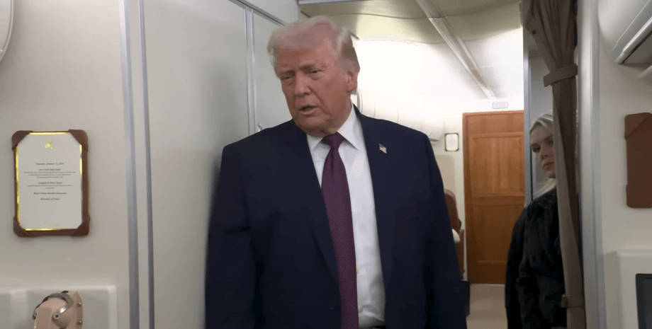 Відключення опалення в Україні Трамп прокоментував на борту літака Відключення опалення в Україні прокоментував Дональд Трамп